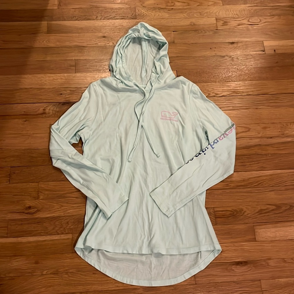 Vineyard vines long sleeve hoodie tee